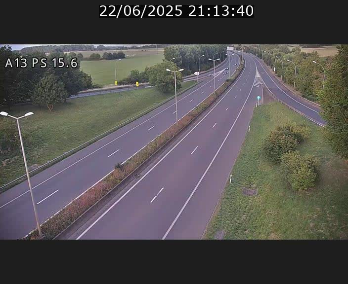 <h2>Traffic live webcam Luxembourg Kayl - A13 direction Dudelange - BK 15.6</h2>