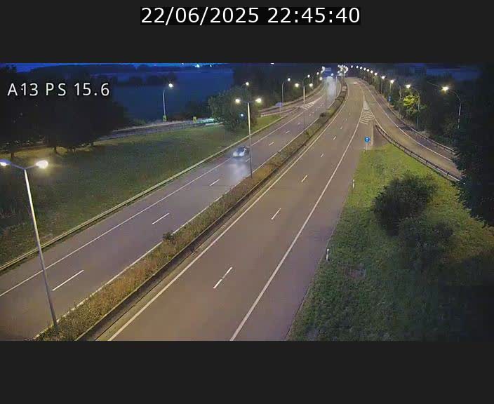 <h2>Traffic live webcam Luxembourg Kayl - A13 direction Dudelange - BK 15.6</h2>