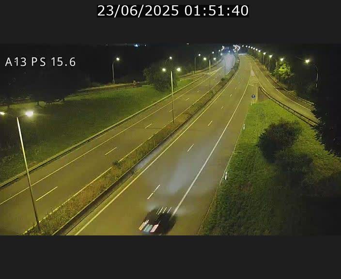 <h2>Traffic live webcam Luxembourg Kayl - A13 direction Dudelange - BK 15.6</h2>