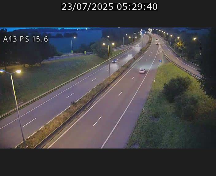<h2>Traffic live webcam Luxembourg Kayl - A13 direction Dudelange - BK 15.6</h2>
