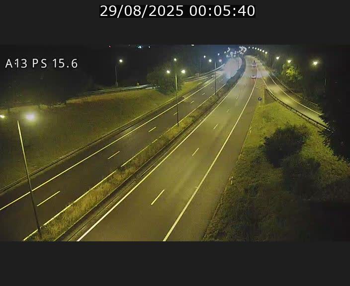 <h2>Traffic live webcam Luxembourg Kayl - A13 direction Dudelange - BK 15.6</h2>