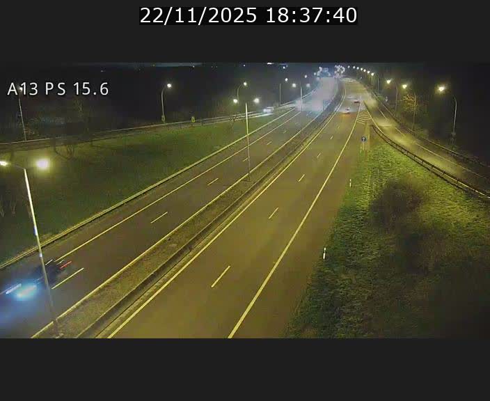 <h2>Traffic live webcam Luxembourg Kayl - A13 direction Dudelange - BK 15.6</h2>