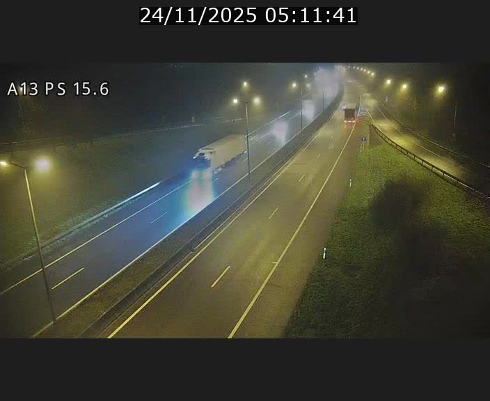 <h2>Traffic live webcam Luxembourg Kayl - A13 direction Dudelange - BK 15.6</h2>