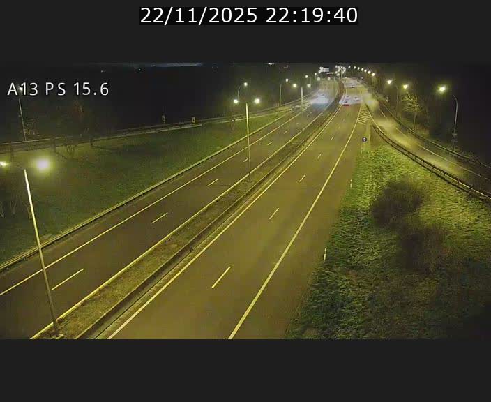 <h2>Traffic live webcam Luxembourg Kayl - A13 direction Dudelange - BK 15.6</h2>