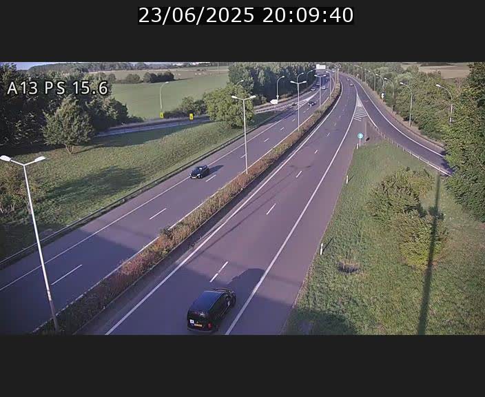 <h2>Traffic live webcam Luxembourg Kayl - A13 direction Dudelange - BK 15.6</h2>