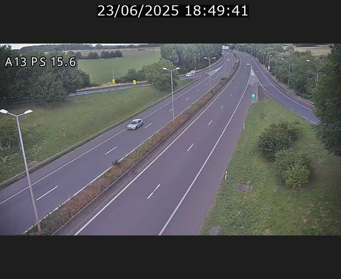 <h2>Traffic live webcam Luxembourg Kayl - A13 direction Dudelange - BK 15.6</h2>