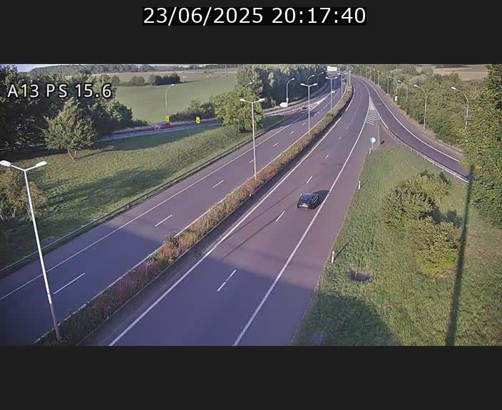 <h2>Traffic live webcam Luxembourg Kayl - A13 direction Dudelange - BK 15.6</h2>