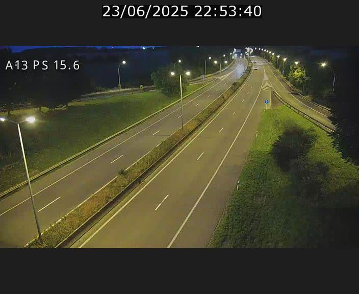 <h2>Traffic live webcam Luxembourg Kayl - A13 direction Dudelange - BK 15.6</h2>