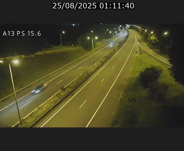 <h2>Traffic live webcam Luxembourg Kayl - A13 direction Dudelange - BK 15.6</h2>