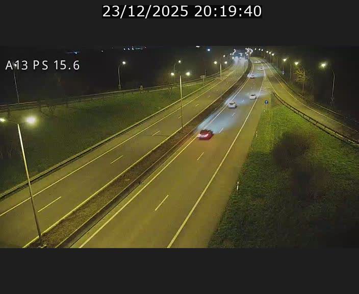 <h2>Traffic live webcam Luxembourg Kayl - A13 direction Dudelange - BK 15.6</h2>