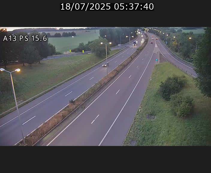 <h2>Traffic live webcam Luxembourg Kayl - A13 direction Dudelange - BK 15.6</h2>
