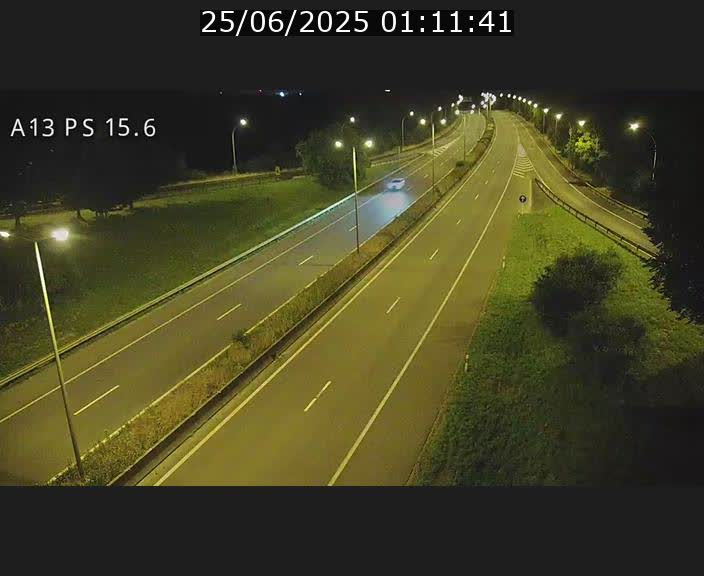 <h2>Traffic live webcam Luxembourg Kayl - A13 direction Dudelange - BK 15.6</h2>