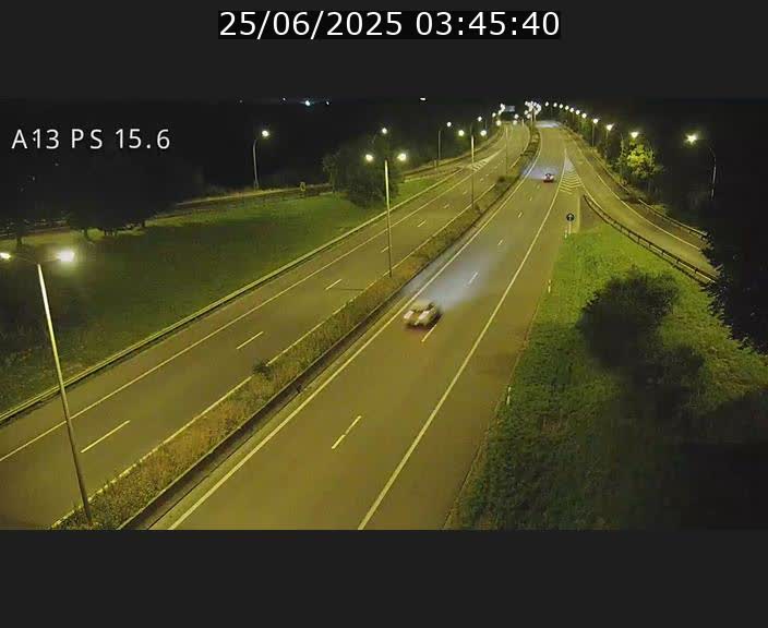 <h2>Traffic live webcam Luxembourg Kayl - A13 direction Dudelange - BK 15.6</h2>