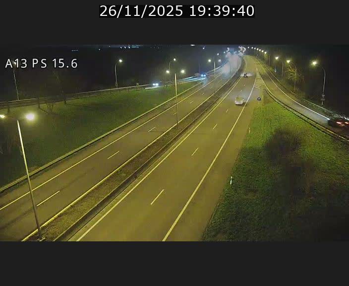 <h2>Traffic live webcam Luxembourg Kayl - A13 direction Dudelange - BK 15.6</h2>