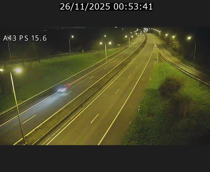 <h2>Traffic live webcam Luxembourg Kayl - A13 direction Dudelange - BK 15.6</h2>