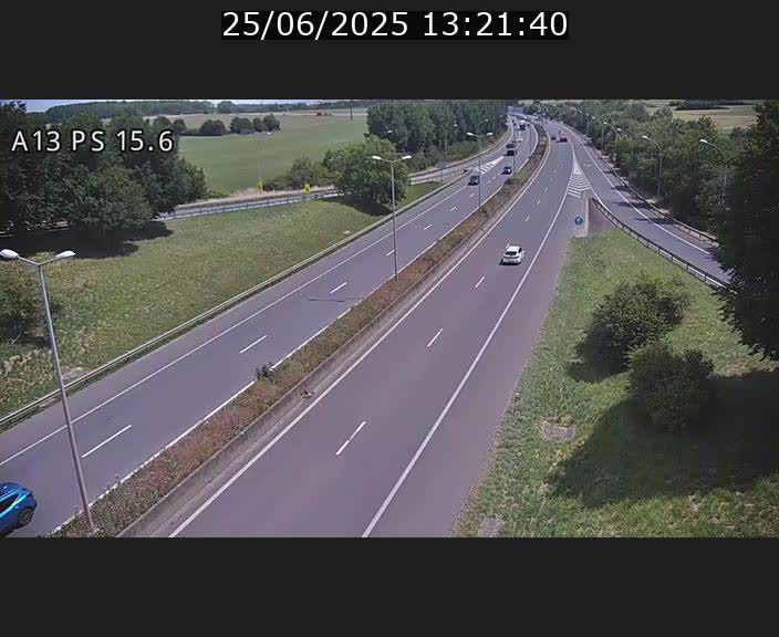 <h2>Traffic live webcam Luxembourg Kayl - A13 direction Dudelange - BK 15.6</h2>