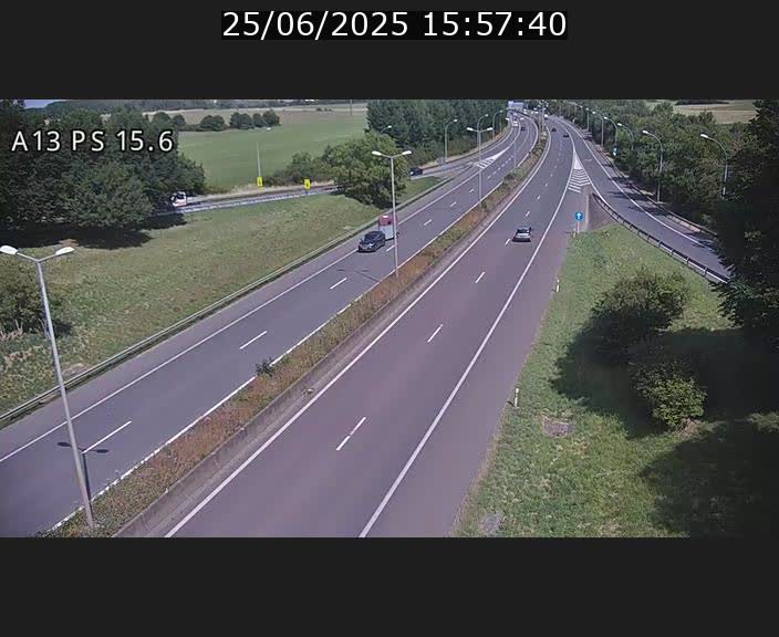 <h2>Traffic live webcam Luxembourg Kayl - A13 direction Dudelange - BK 15.6</h2>