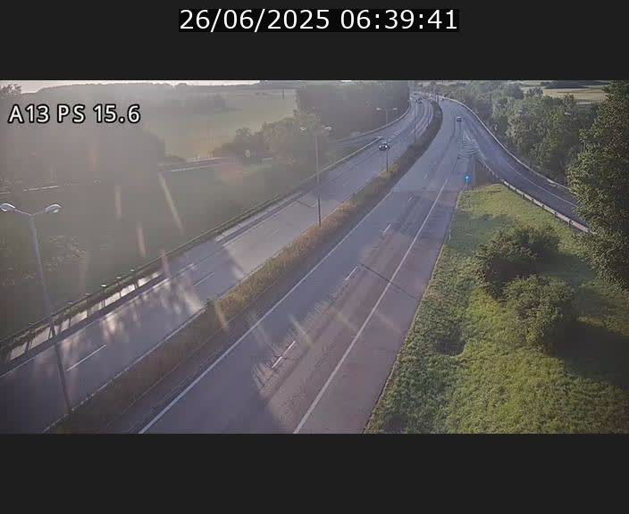 <h2>Traffic live webcam Luxembourg Kayl - A13 direction Dudelange - BK 15.6</h2>