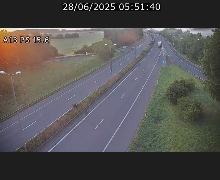 <h2>Traffic live webcam Luxembourg Kayl - A13 direction Dudelange - BK 15.6</h2>
