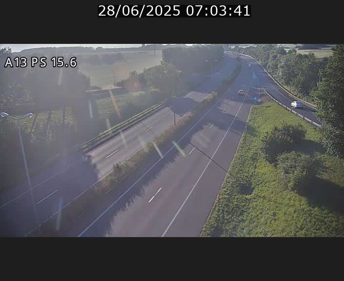 <h2>Traffic live webcam Luxembourg Kayl - A13 direction Dudelange - BK 15.6</h2>