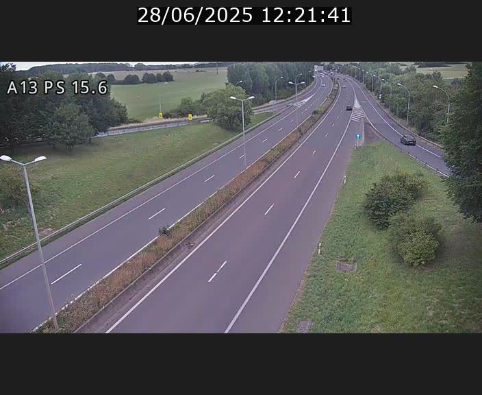 <h2>Traffic live webcam Luxembourg Kayl - A13 direction Dudelange - BK 15.6</h2>