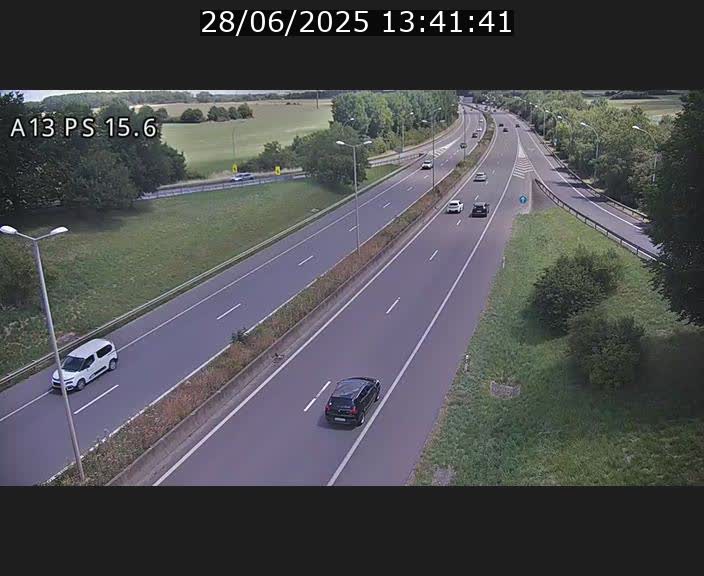 <h2>Traffic live webcam Luxembourg Kayl - A13 direction Dudelange - BK 15.6</h2>