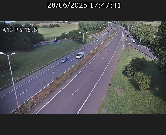 <h2>Traffic live webcam Luxembourg Kayl - A13 direction Dudelange - BK 15.6</h2>