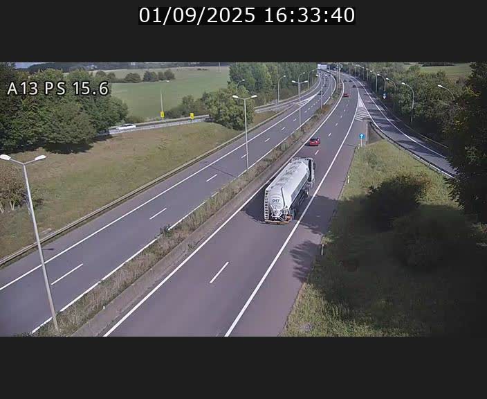 <h2>Traffic live webcam Luxembourg Kayl - A13 direction Dudelange - BK 15.6</h2>