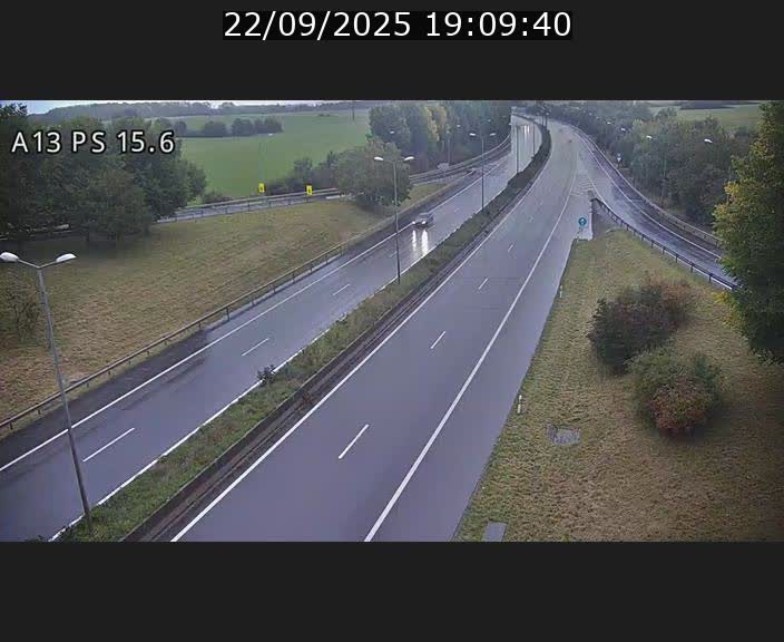 <h2>Traffic live webcam Luxembourg Kayl - A13 direction Dudelange - BK 15.6</h2>