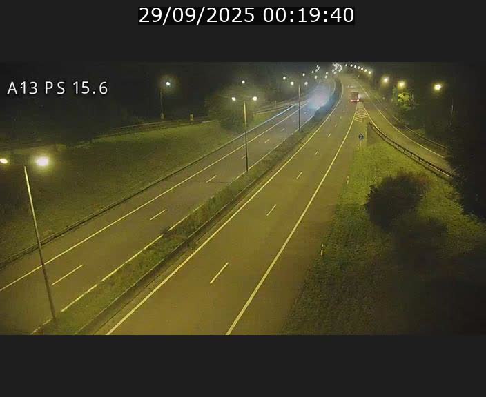 <h2>Traffic live webcam Luxembourg Kayl - A13 direction Dudelange - BK 15.6</h2>
