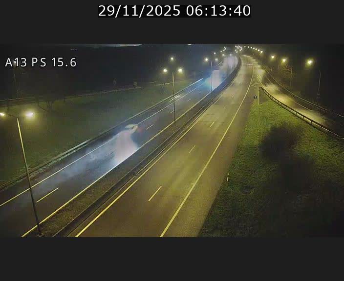 <h2>Traffic live webcam Luxembourg Kayl - A13 direction Dudelange - BK 15.6</h2>