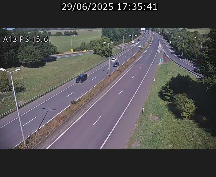 <h2>Traffic live webcam Luxembourg Kayl - A13 direction Dudelange - BK 15.6</h2>