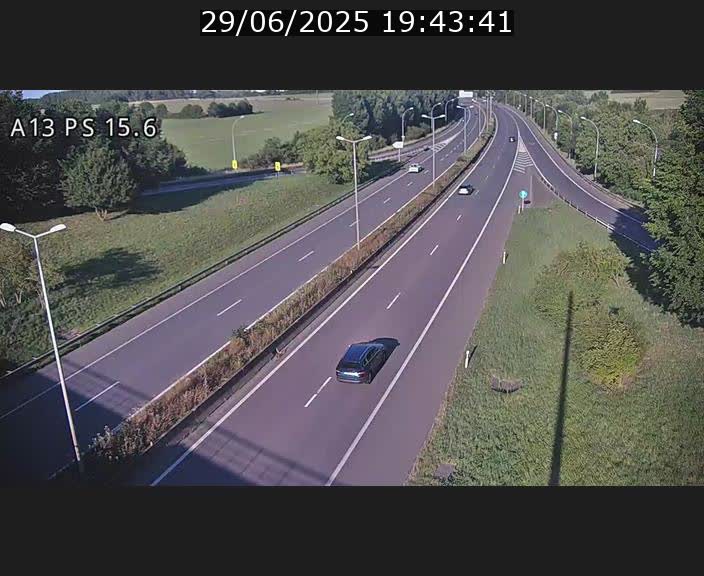 <h2>Traffic live webcam Luxembourg Kayl - A13 direction Dudelange - BK 15.6</h2>