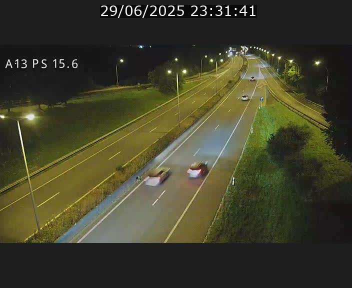 <h2>Traffic live webcam Luxembourg Kayl - A13 direction Dudelange - BK 15.6</h2>