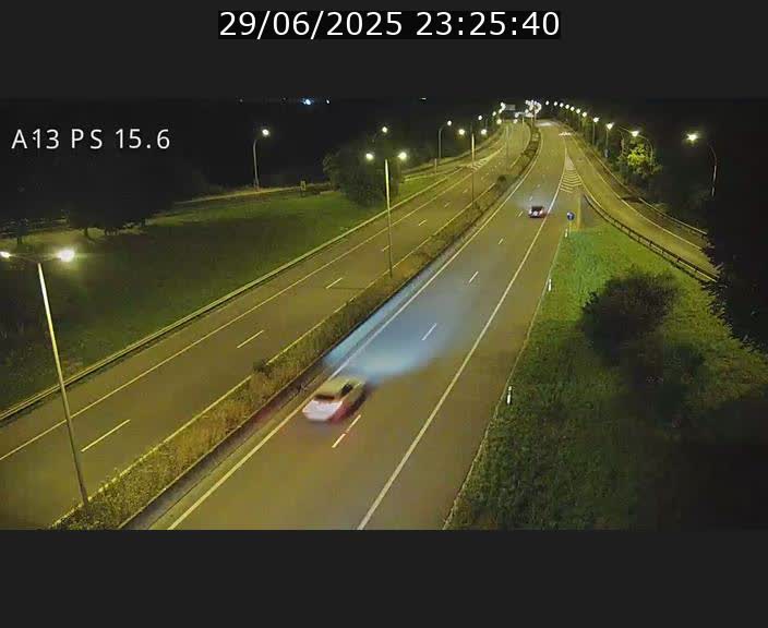 <h2>Traffic live webcam Luxembourg Kayl - A13 direction Dudelange - BK 15.6</h2>