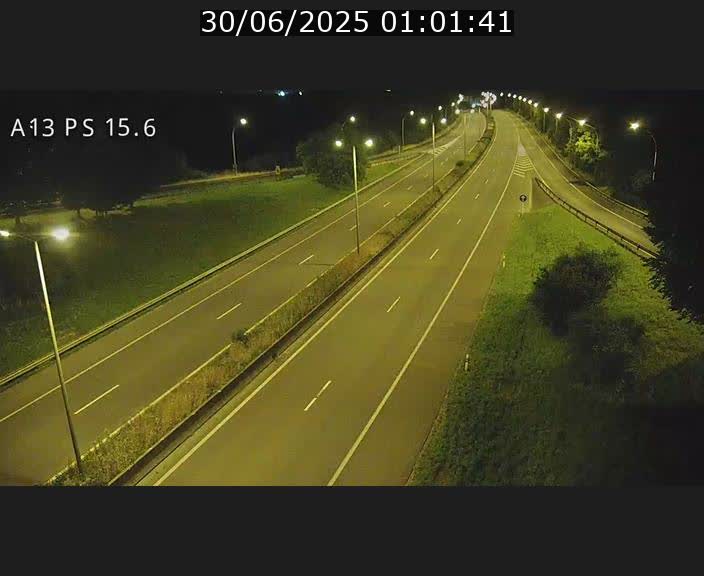 <h2>Traffic live webcam Luxembourg Kayl - A13 direction Dudelange - BK 15.6</h2>