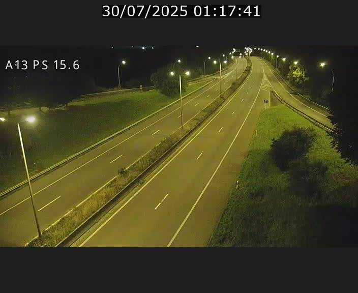 <h2>Traffic live webcam Luxembourg Kayl - A13 direction Dudelange - BK 15.6</h2>