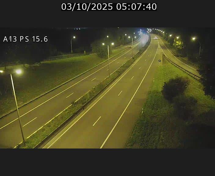 <h2>Traffic live webcam Luxembourg Kayl - A13 direction Dudelange - BK 15.6</h2>