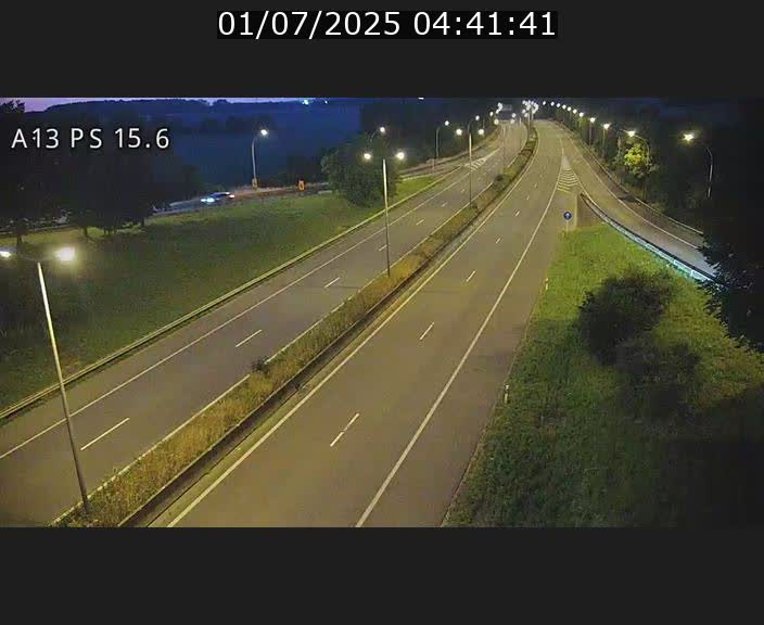 <h2>Traffic live webcam Luxembourg Kayl - A13 direction Dudelange - BK 15.6</h2>