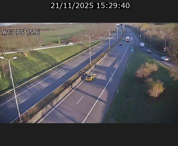 <h2>Traffic live webcam Luxembourg Kayl - A13 direction Dudelange - BK 15.6</h2>