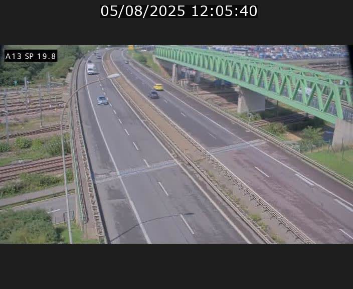 <h2>Traffic live webcam Luxembourg Croix de Bettembourg - A13 direction Esch-sur-Alzette - BK 19.8</h2>