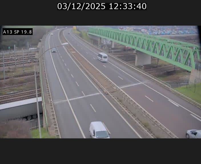 <h2>Traffic live webcam Luxembourg Croix de Bettembourg - A13 direction Esch-sur-Alzette - BK 19.8</h2>
