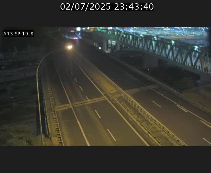 Traffic live webcam Luxembourg Croix de Bettembourg - A13 direction Esch-sur-Alzette - BK 19.8