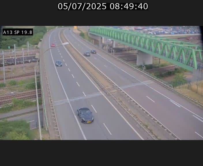 <h2>Traffic live webcam Luxembourg Croix de Bettembourg - A13 direction Esch-sur-Alzette - BK 19.8</h2>