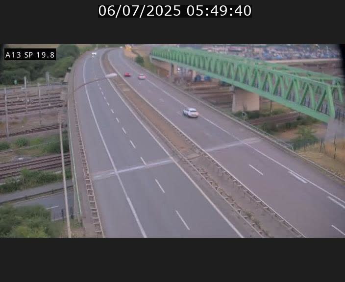 Traffic live webcam Luxembourg Croix de Bettembourg - A13 direction Esch-sur-Alzette - BK 19.8