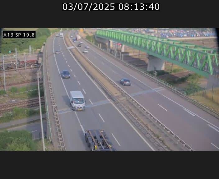 <h2>Traffic live webcam Luxembourg Croix de Bettembourg - A13 direction Esch-sur-Alzette - BK 19.8</h2>