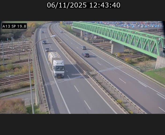 <h2>Traffic live webcam Luxembourg Croix de Bettembourg - A13 direction Esch-sur-Alzette - BK 19.8</h2>