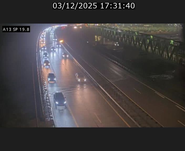 <h2>Traffic live webcam Luxembourg Croix de Bettembourg - A13 direction Esch-sur-Alzette - BK 19.8</h2>