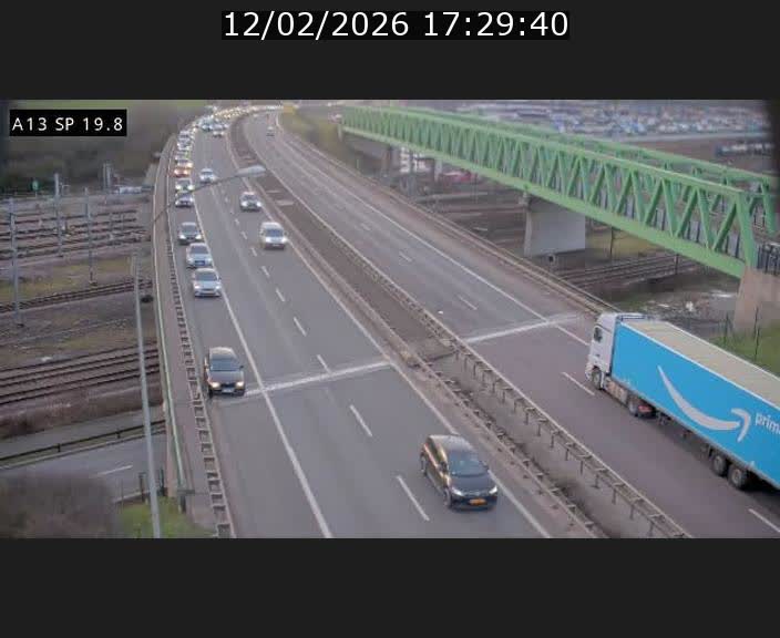 <h2>Traffic live webcam Luxembourg Croix de Bettembourg - A13 direction Esch-sur-Alzette - BK 19.8</h2>