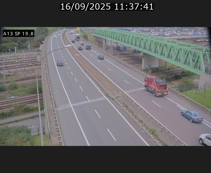 <h2>Traffic live webcam Luxembourg Croix de Bettembourg - A13 direction Esch-sur-Alzette - BK 19.8</h2>